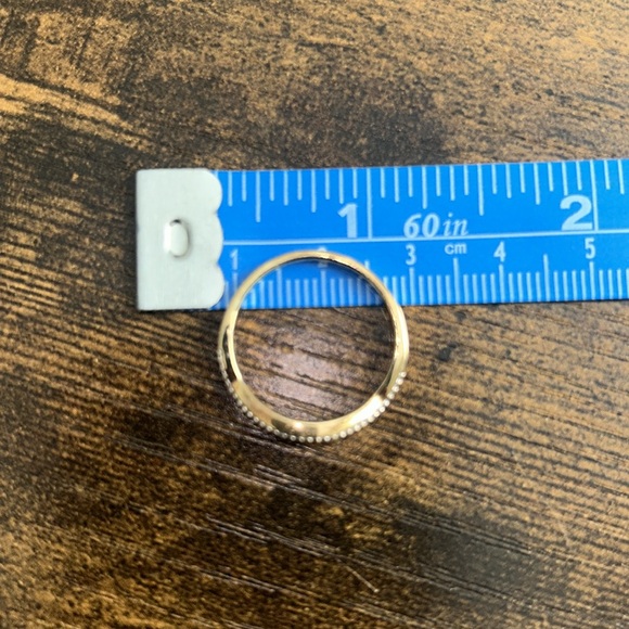 Diamond 10K Gold Ring - EUC - Picture 12 of 14